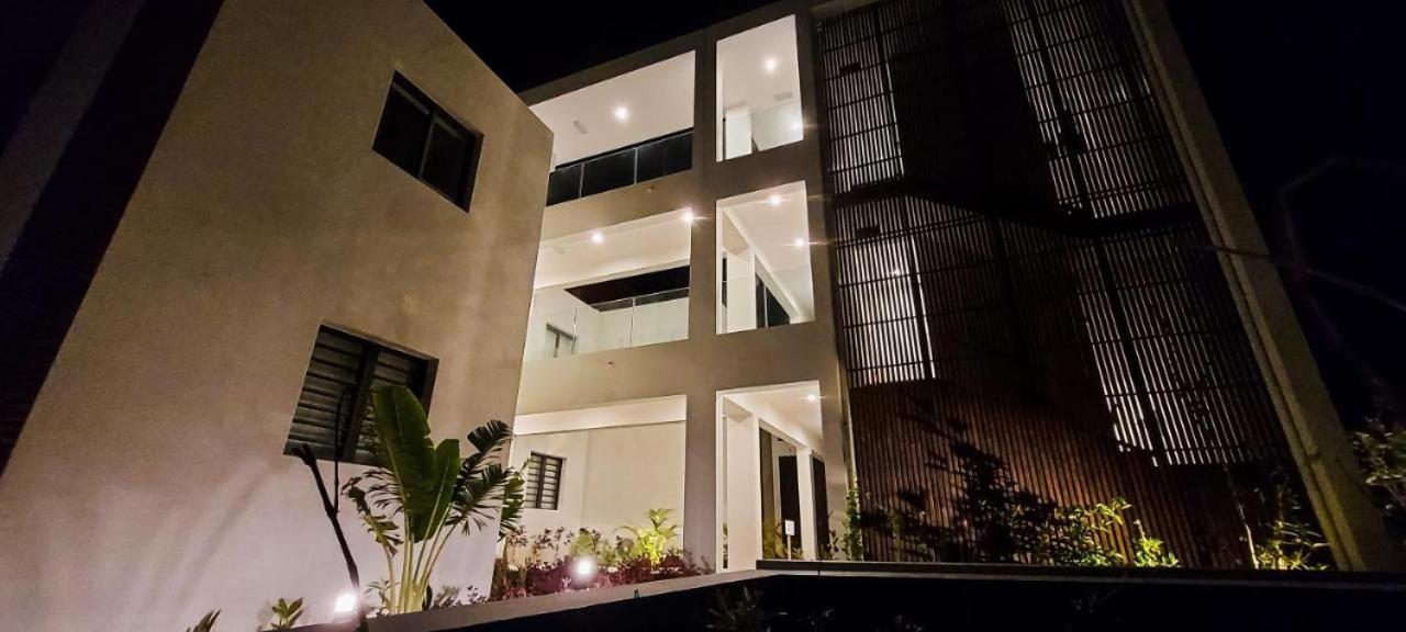 East Coast Beachfront Luxury - Eastern Blue Apartments Poste Lafayette Buitenkant foto
